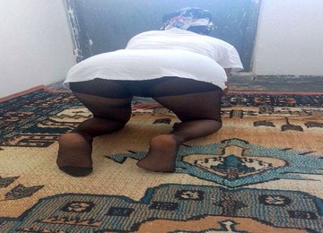Arabisches Ficken, Fetisch-Sex, Mutter und Sohn, Muschi unter dem Rock, Vintage-Porno